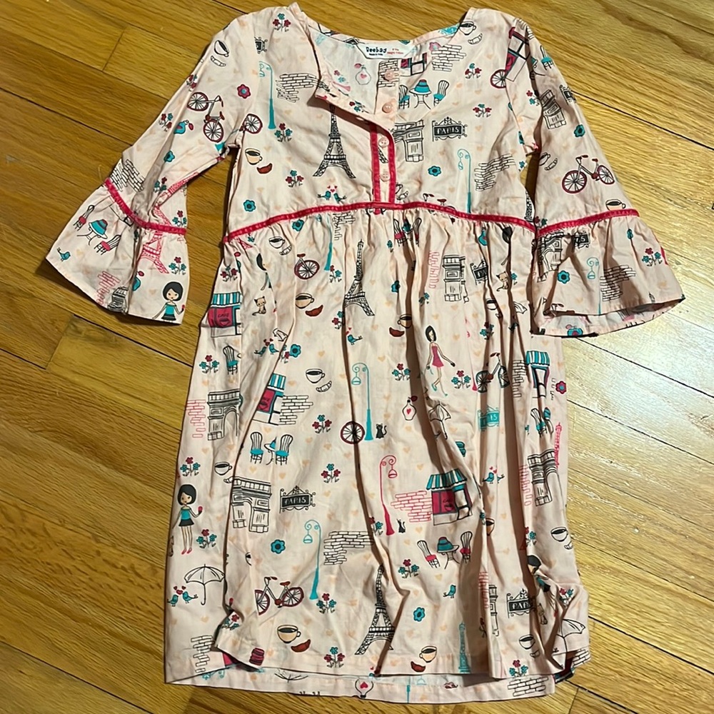 Girls dress